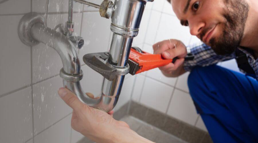 Professional same day plumber services in Mcloud, OK